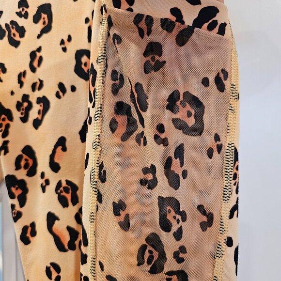 On-The-Go PowerHold® High-Waisted Legging - Picture 3 of 5